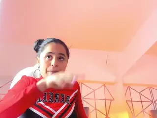 Giselle-Roldan's Live Sex Cam Show