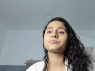 Giselle-Roldan's Live Sex Cam Show