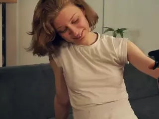 JoanGlasper's Live Sex Cam Show