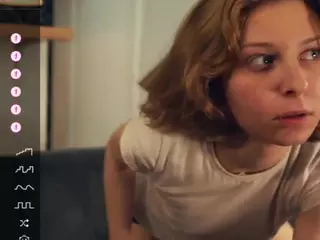JoanGlasper's Live Sex Cam Show