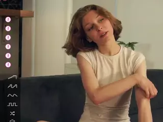 JoanGlasper's Live Sex Cam Show