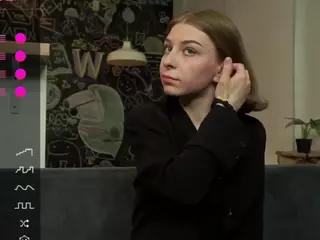JoanGlasper's Live Sex Cam Show