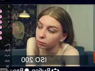 JoanGlasper's Live Sex Cam Show