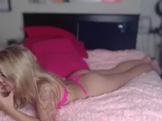 lolacheeks's Live Sex Cam Show