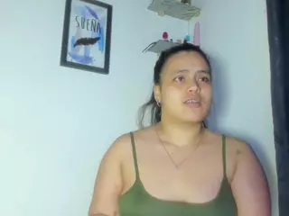 MaddieWillow's Live Sex Cam Show