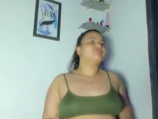 MaddieWillow's Live Sex Cam Show