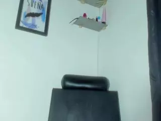MaddieWillow's Live Sex Cam Show