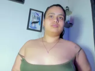 MaddieWillow's Live Sex Cam Show