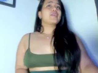 MaddieWillow's Live Sex Cam Show