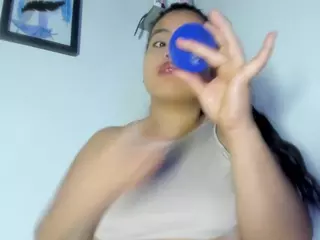 MaddieWillow's Live Sex Cam Show