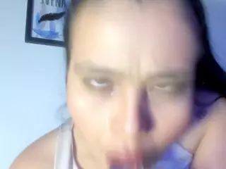 MaddieWillow's Live Sex Cam Show