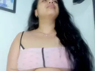 MaddieWillow's Live Sex Cam Show