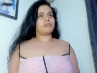 MaddieWillow's Live Sex Cam Show