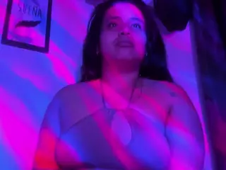 MaddieWillow's Live Sex Cam Show
