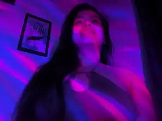 MaddieWillow's Live Sex Cam Show