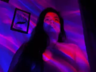 MaddieWillow's Live Sex Cam Show