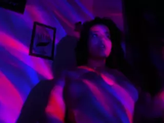 MaddieWillow's Live Sex Cam Show