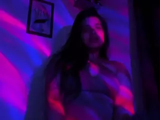 MaddieWillow's Live Sex Cam Show