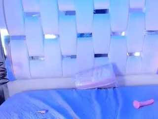 SoojinSnow's Live Sex Cam Show