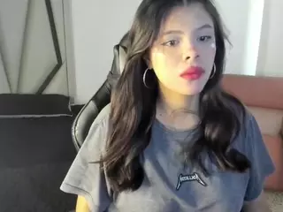 Aleja-02's Live Sex Cam Show