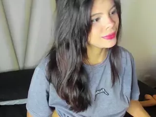 Aleja-02's Live Sex Cam Show
