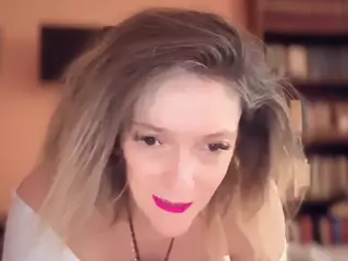 Cinzia85's Live Sex Cam Show