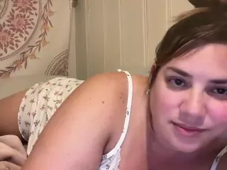 curvybrat's Live Sex Cam Show