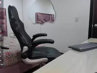 Estefany's Live Sex Cam Show