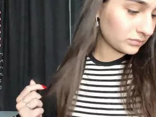 FalineHawkinson's Live Sex Cam Show