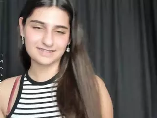 FalineHawkinson's Live Sex Cam Show