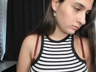 FalineHawkinson's Live Sex Cam Show