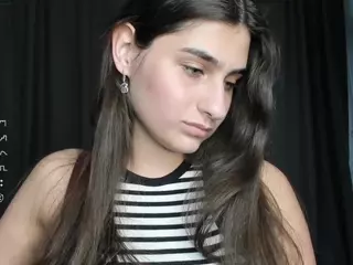 FalineHawkinson's Live Sex Cam Show
