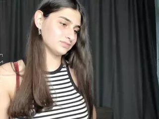 FalineHawkinson's Live Sex Cam Show