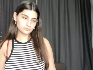 FalineHawkinson's Live Sex Cam Show