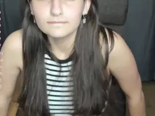 FalineHawkinson's Live Sex Cam Show