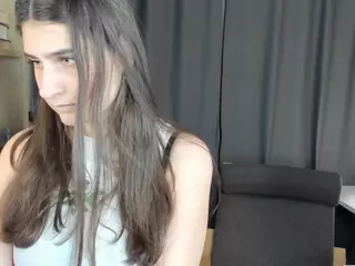 FalineHawkinson's Live Sex Cam Show
