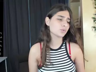 FalineHawkinson's Live Sex Cam Show