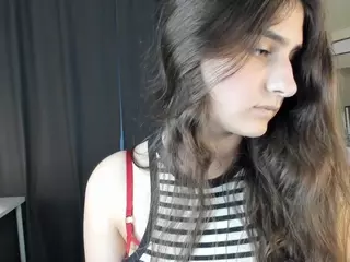 FalineHawkinson's Live Sex Cam Show