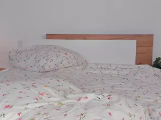 FalineHawkinson's Live Sex Cam Show