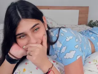 FalineHawkinson's Live Sex Cam Show