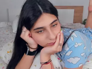 FalineHawkinson's Live Sex Cam Show
