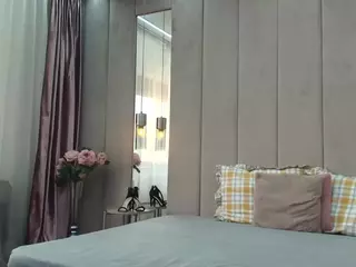 Reina-Cummingss's Live Sex Cam Show