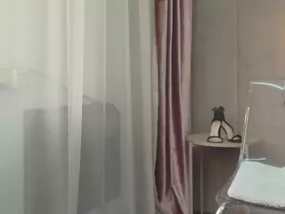 Reina-Cummingss's Live Sex Cam Show