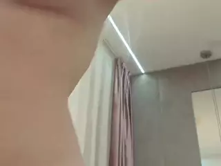 Reina-Cummingss's Live Sex Cam Show