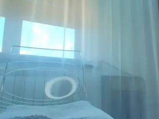 Reina-Cummingss's Live Sex Cam Show