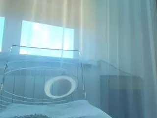 Reina-Cummingss's Live Sex Cam Show