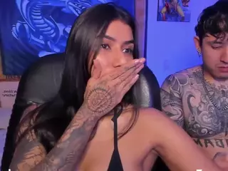 thejoestars's Live Sex Cam Show