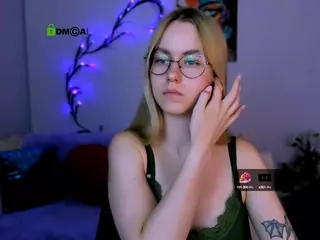 tiffany-sika's Live Sex Cam Show