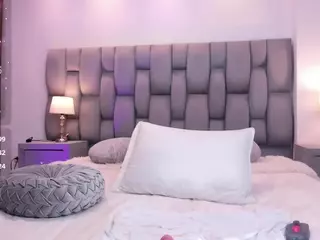 Beverly-johnson's Live Sex Cam Show