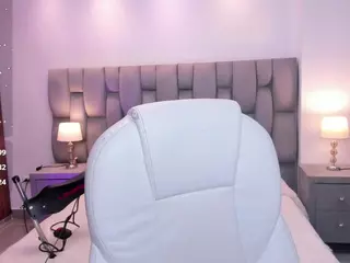 Beverly-johnson's Live Sex Cam Show